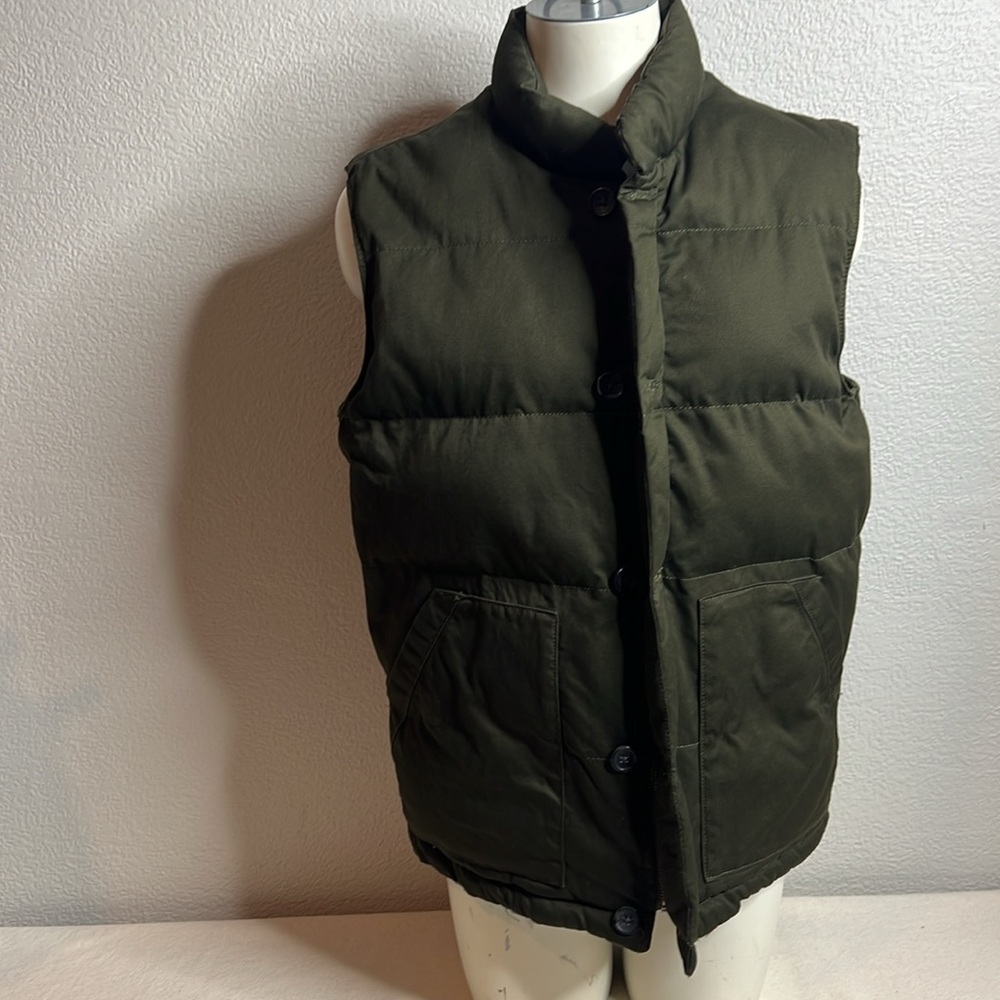 Banana Republic Olive Green Quilted Puffer Vest - Medium - Picture 2 of 6